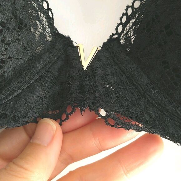 Victoria Secret Plunge Bra 36D Black Floral Lace Underwire Logo - Picture 3 of 11